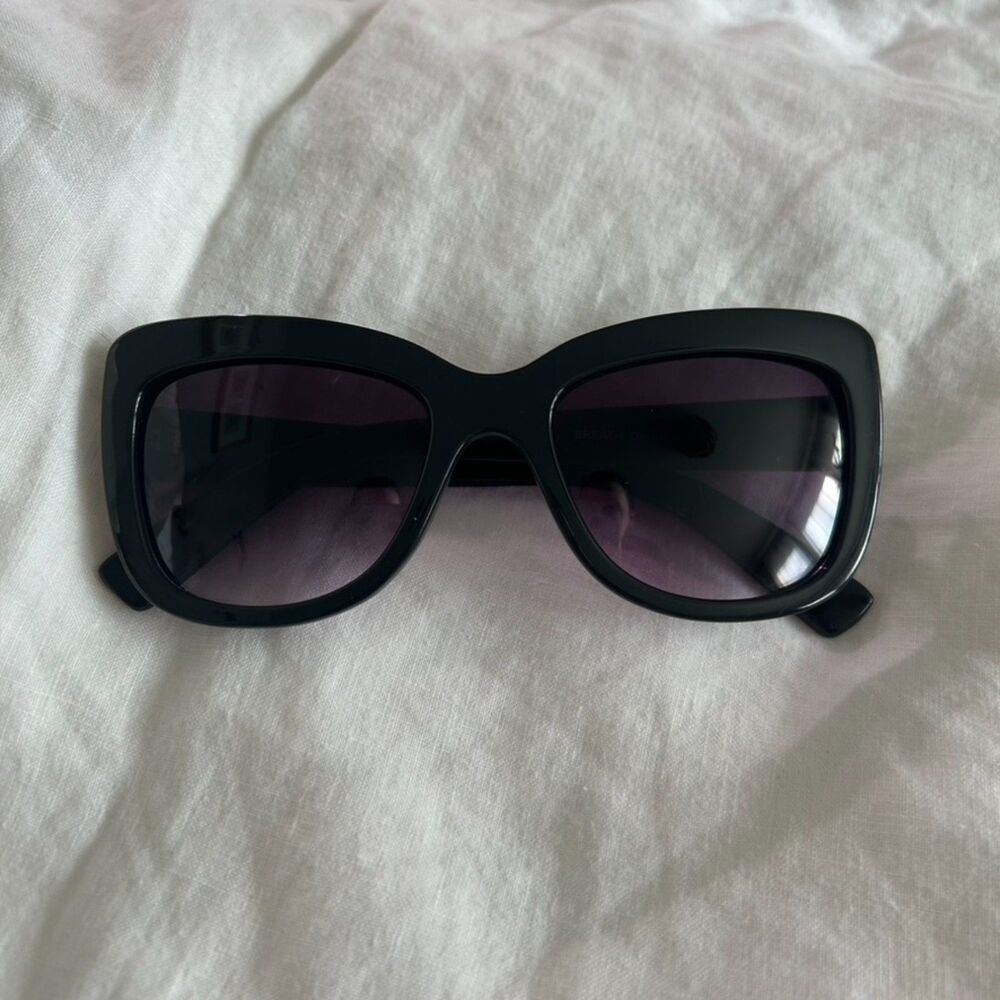 QUAY Breath Of Life Black Sunglasses